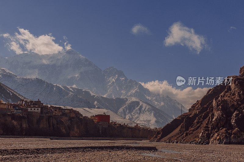 尼泊尔，Mustang，喜马拉雅山，Kagbeni, Kali Gandaki的山地景观